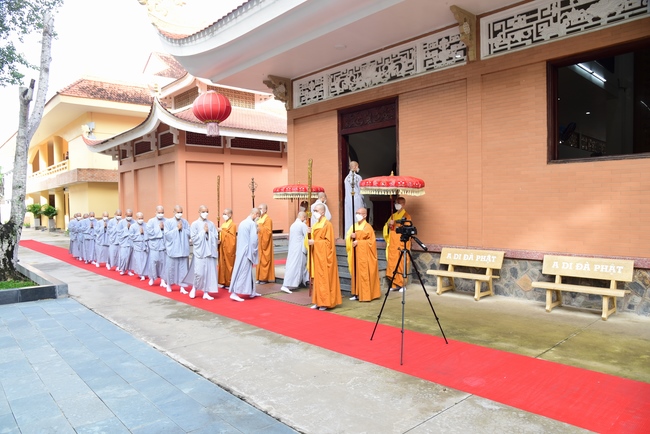 Lễ truyền giới Sa di Phương Trượng